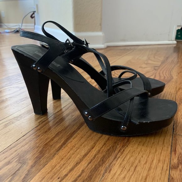 Unlisted Sandals 7 - Picture 2 of 5